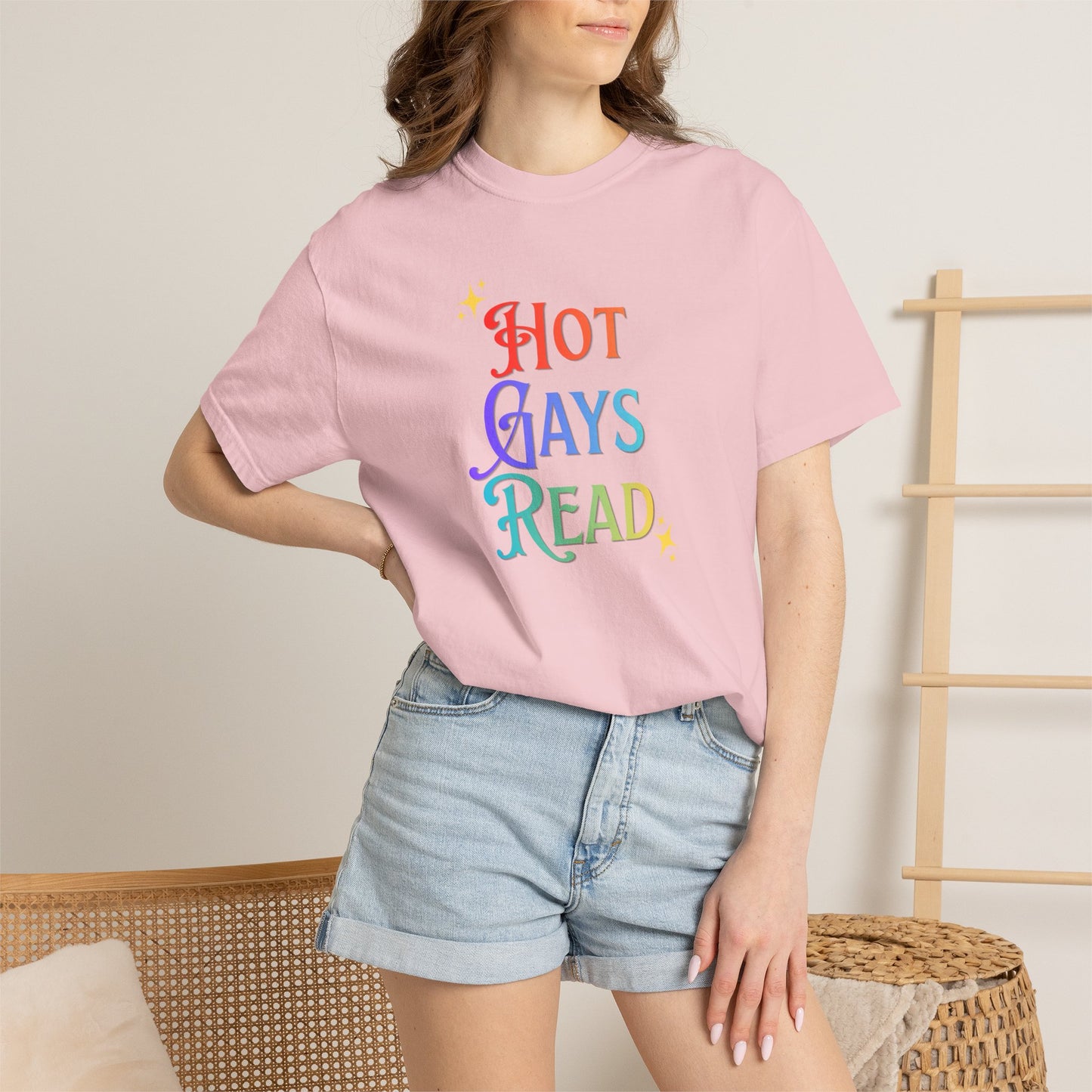 Hot Gays Read Tee