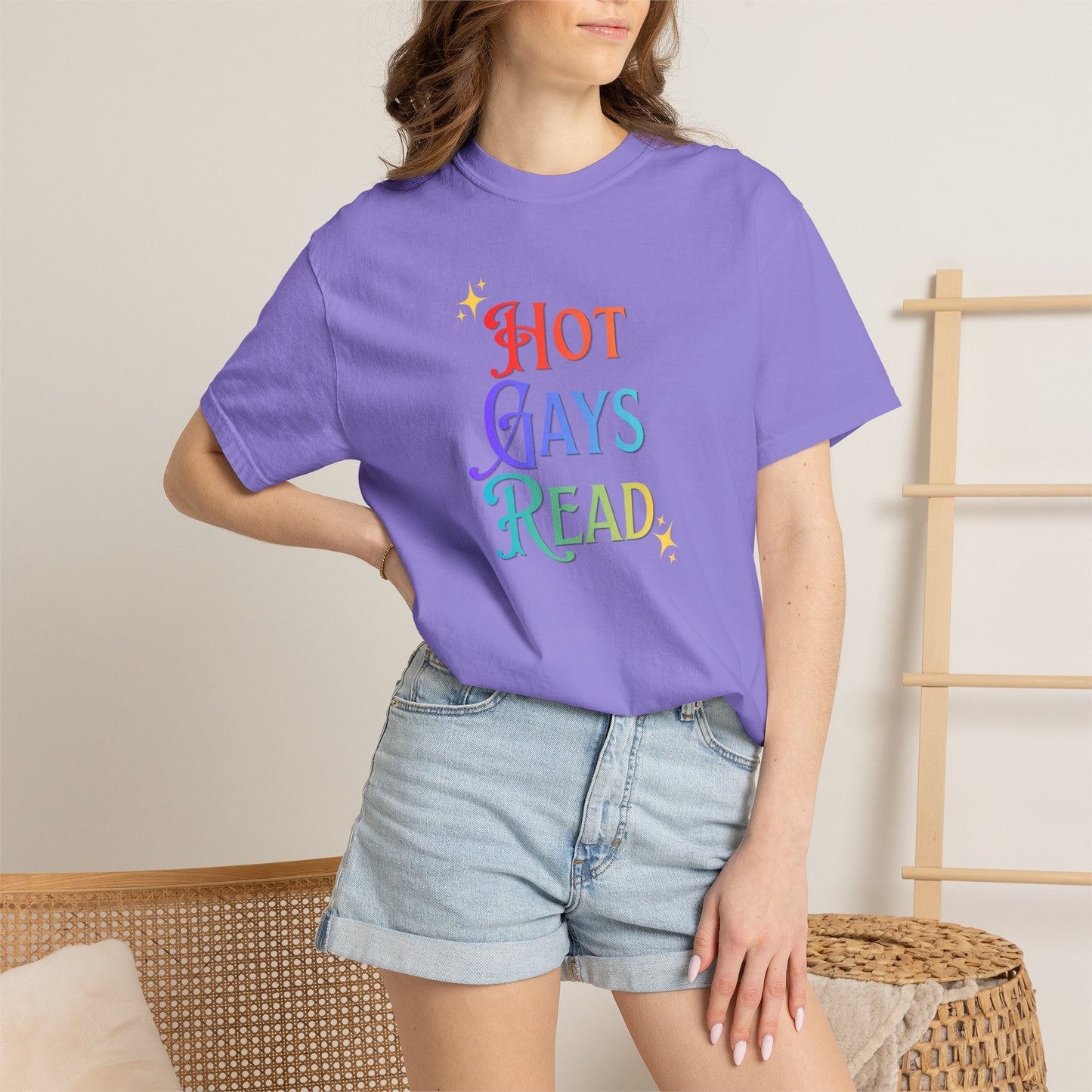 Hot Gays Read Tee