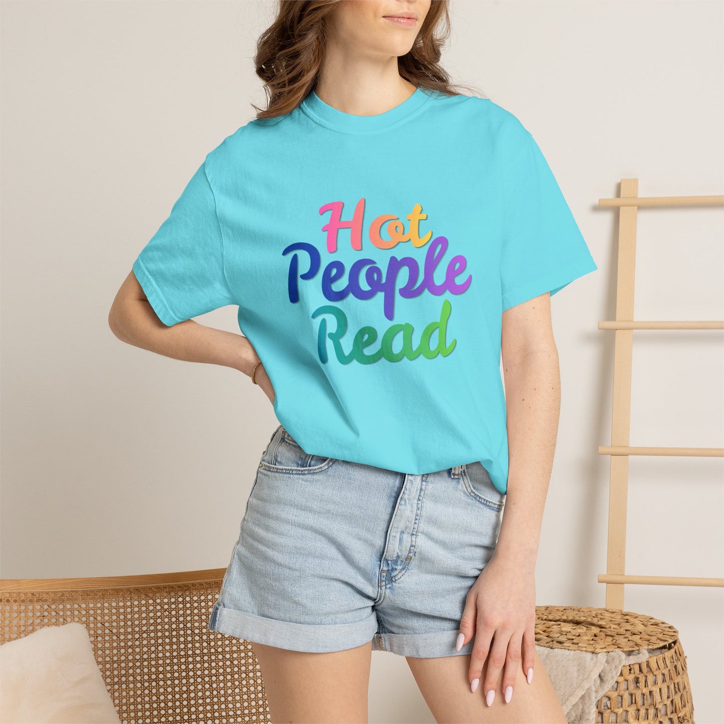 Hot People Read Tee