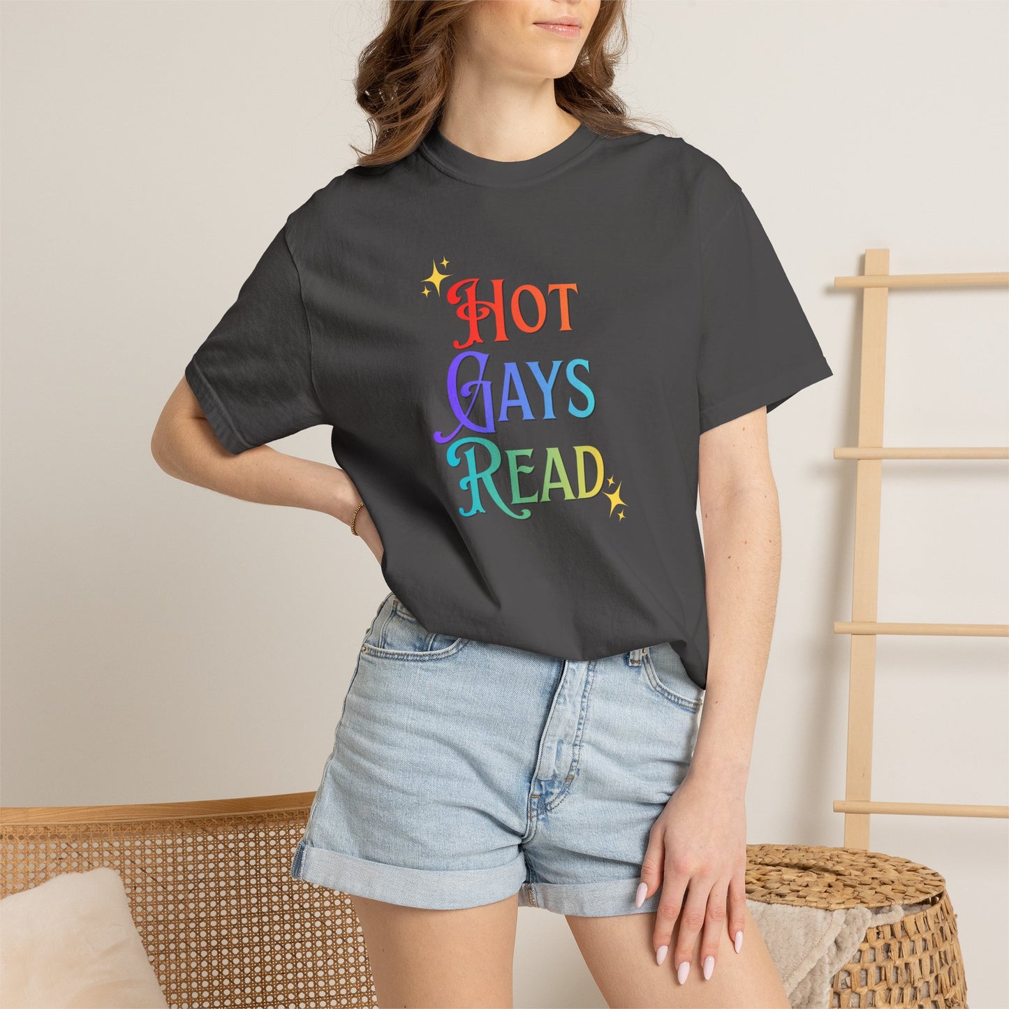 Hot Gays Read Tee