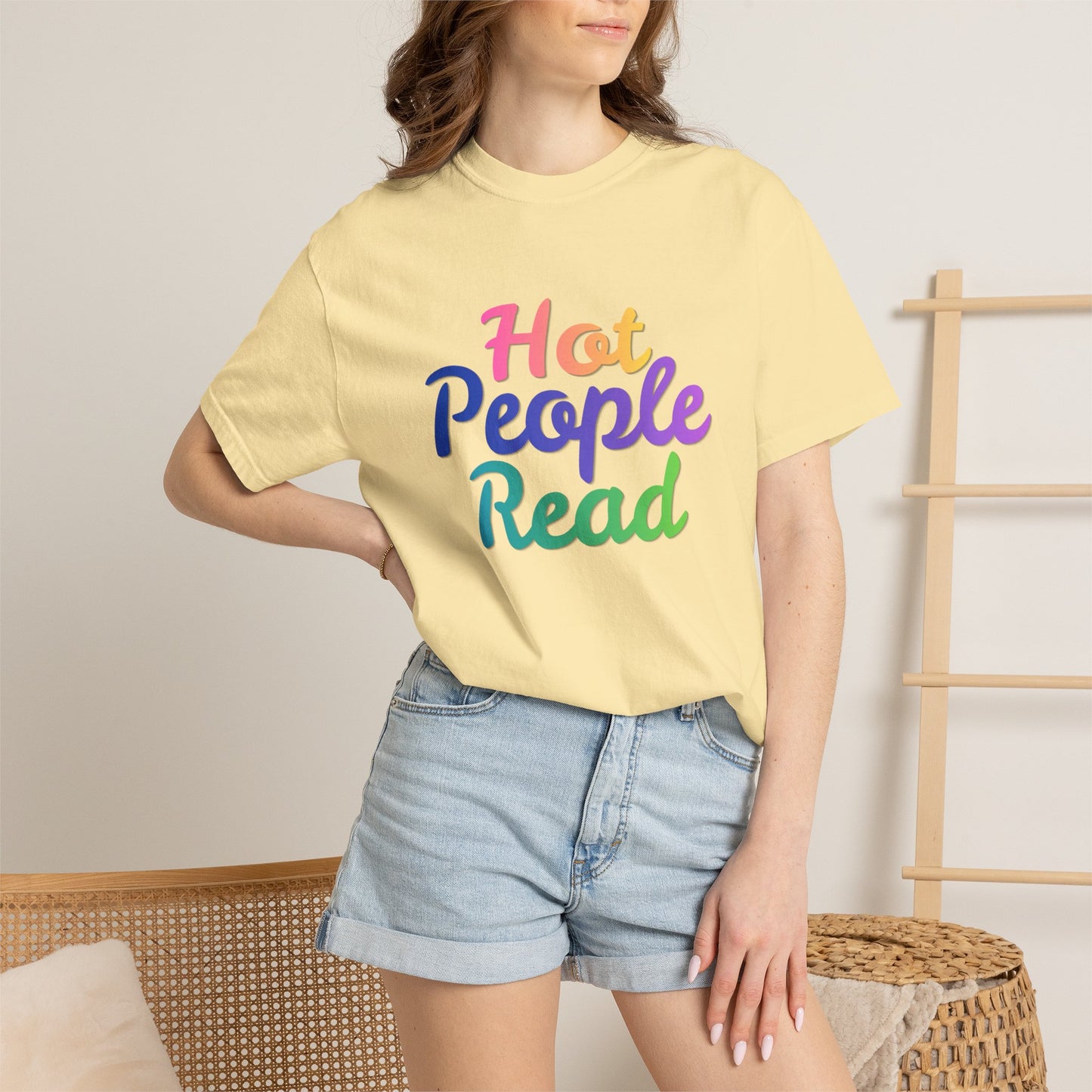 Hot People Read Tee
